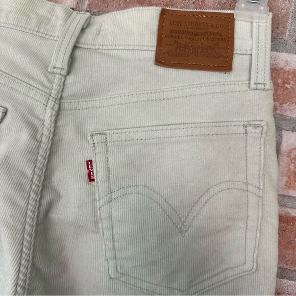 Levi’s Wedgie Straight Button Fly Corduroy Pants Women’s 27 Mint Green - Picture 10 of 10